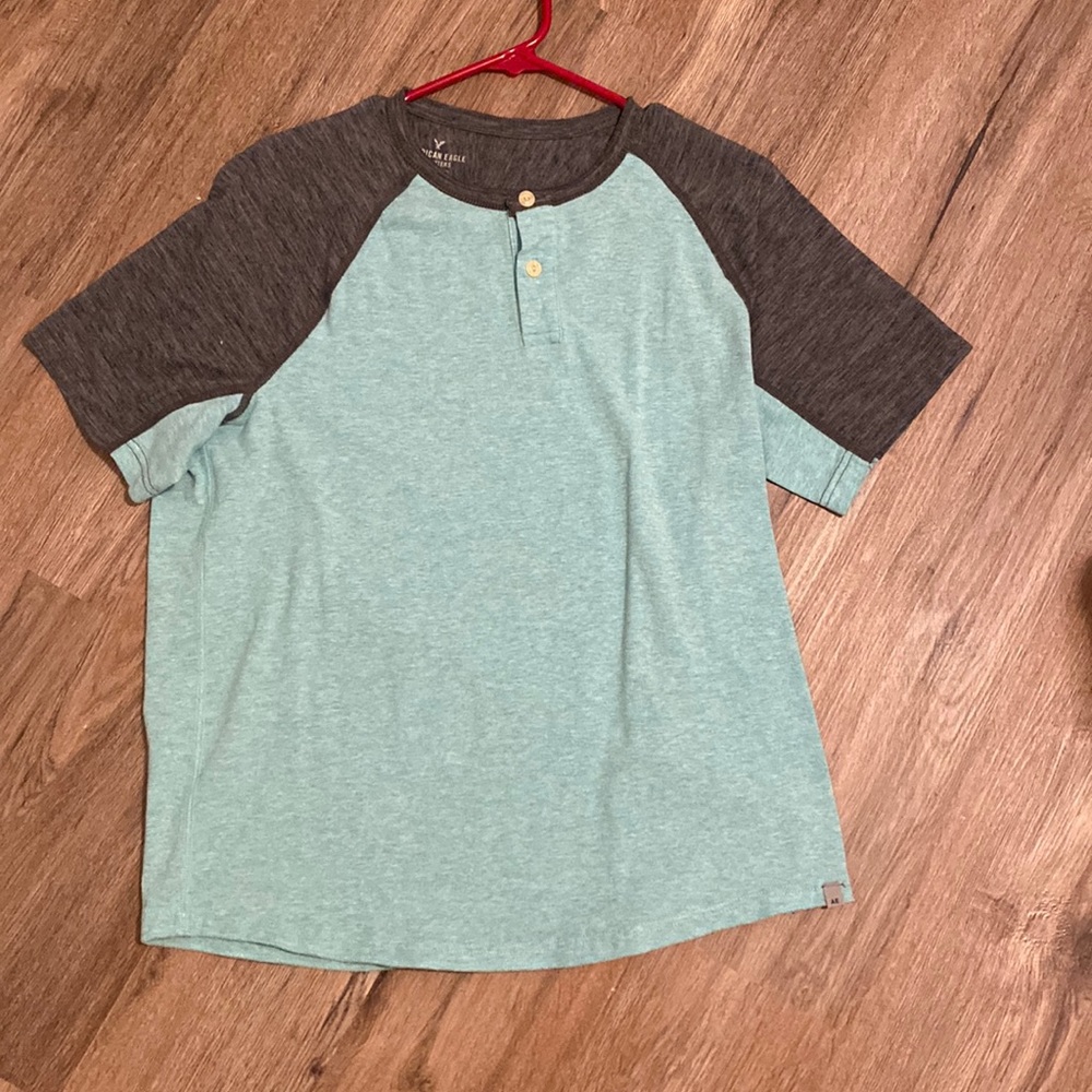 American Eagle Outfitters Grey and Teal Medium Shirt